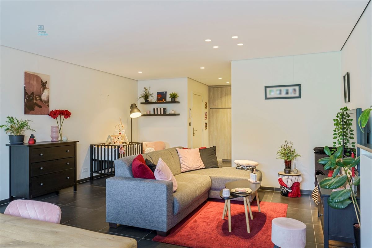 Ruim gelijkvloers appartement