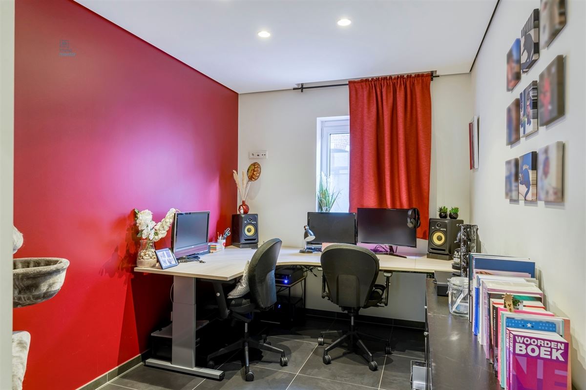 Ruim gelijkvloers appartement