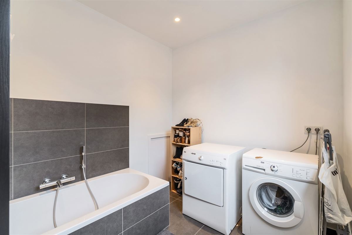 Duplex appartement met tennisveld en optie garage