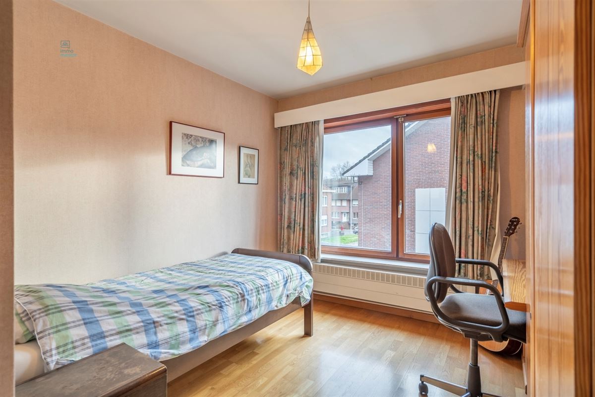 Driegevelwoning in een verkeersluwe straat