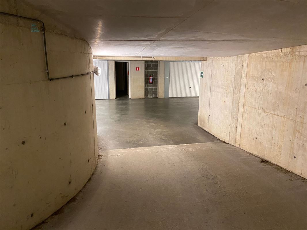 Garagebox - binnen - gesloten