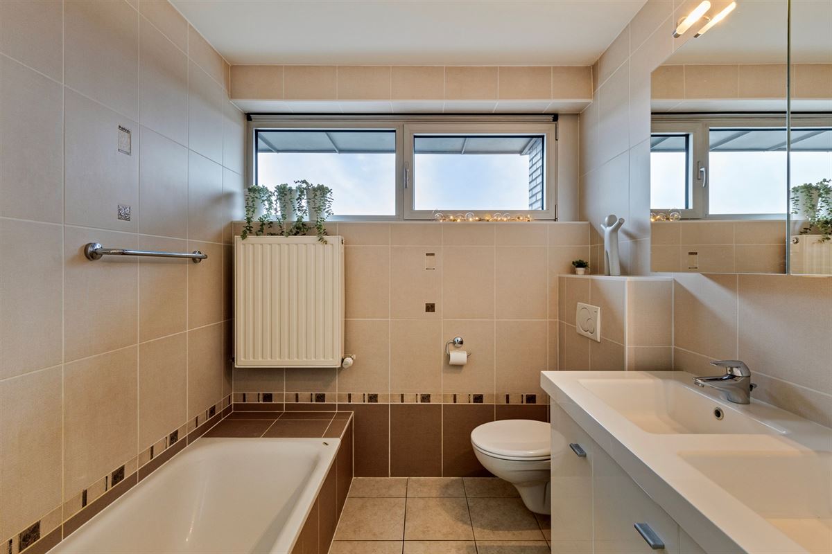 Duplexappartement met 2 slaapkamers + garage