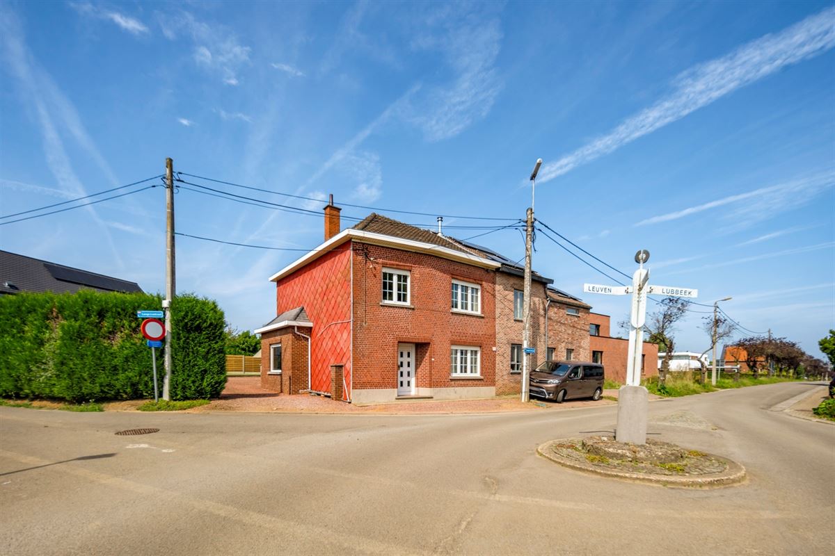 Charmante woning met prachtige tuin van bijna 7 are