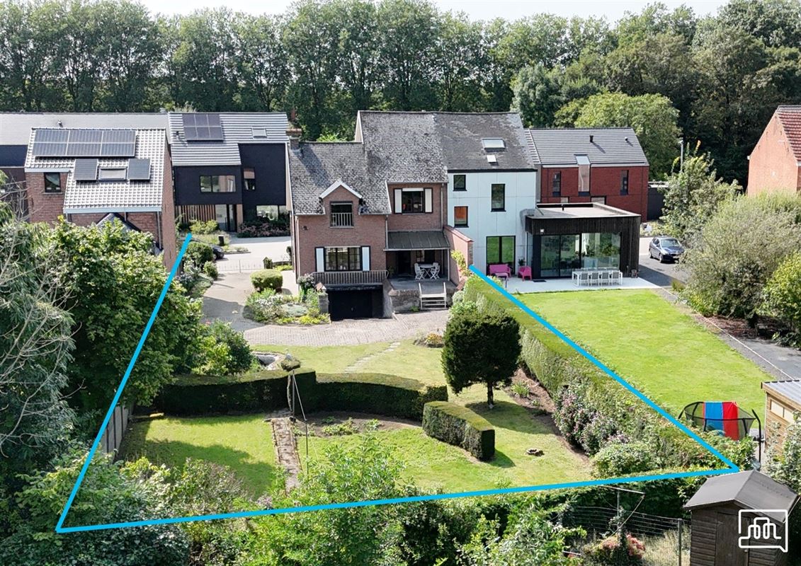 Huis met drie slaapkamers en garage