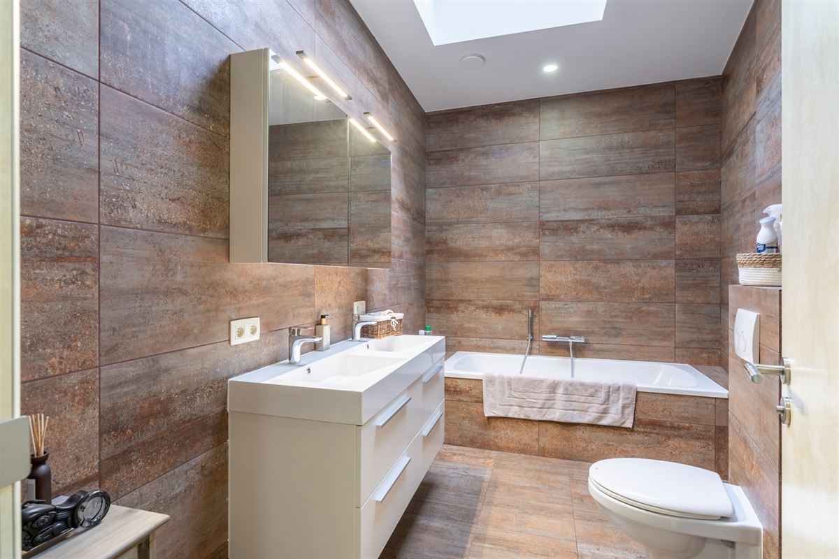 Smaakvolle, volledig gerenoveerde woning met 3 slaapkamers