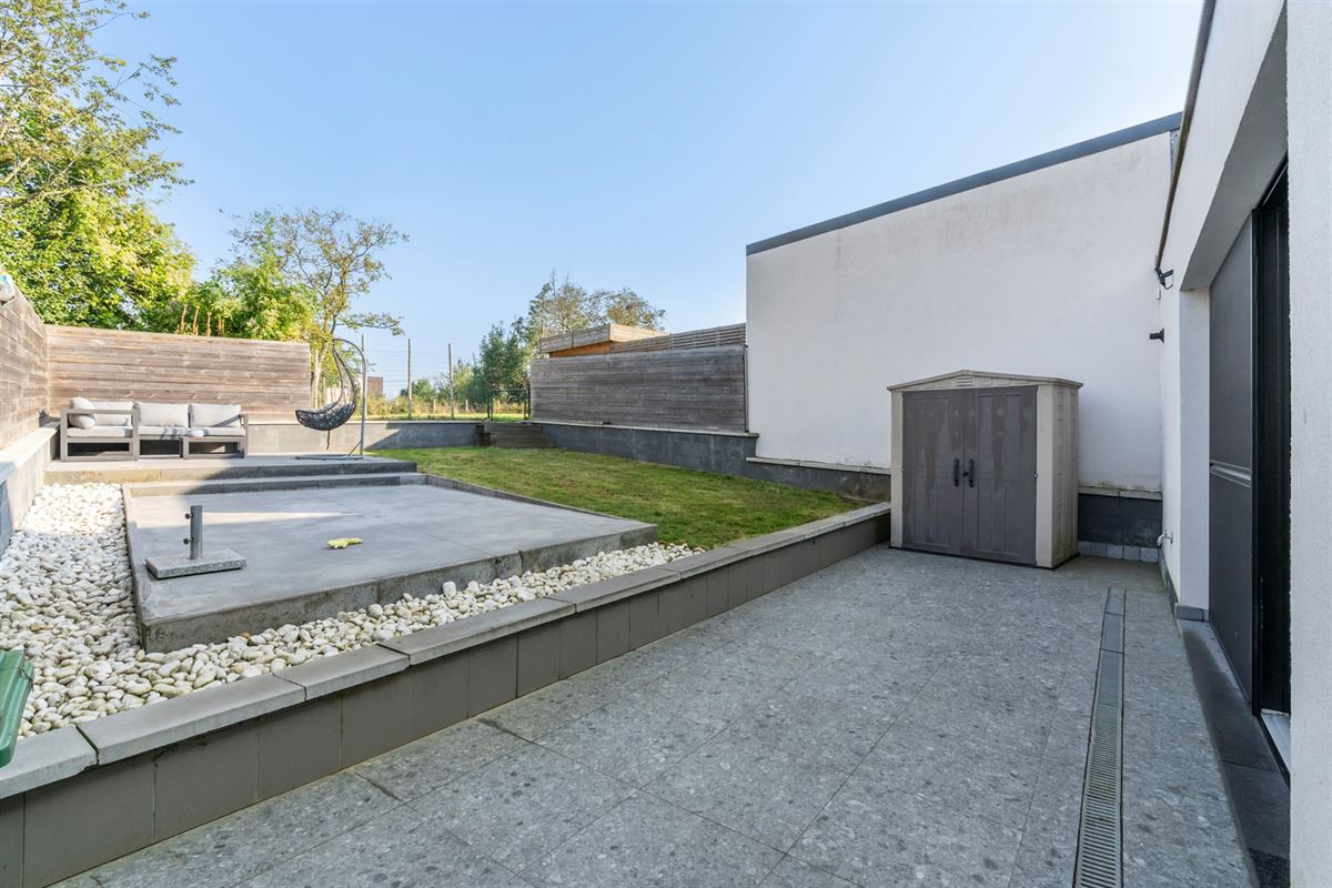 Smaakvolle, volledig gerenoveerde woning met 3 slaapkamers