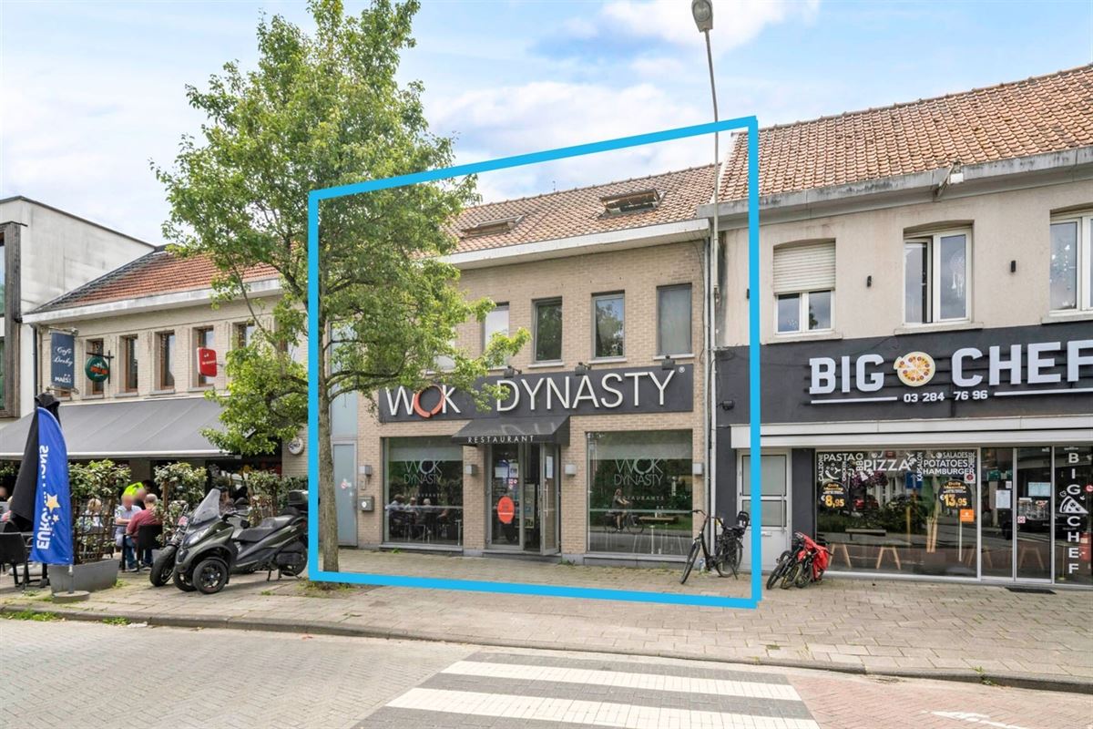 Commerce avec appartement