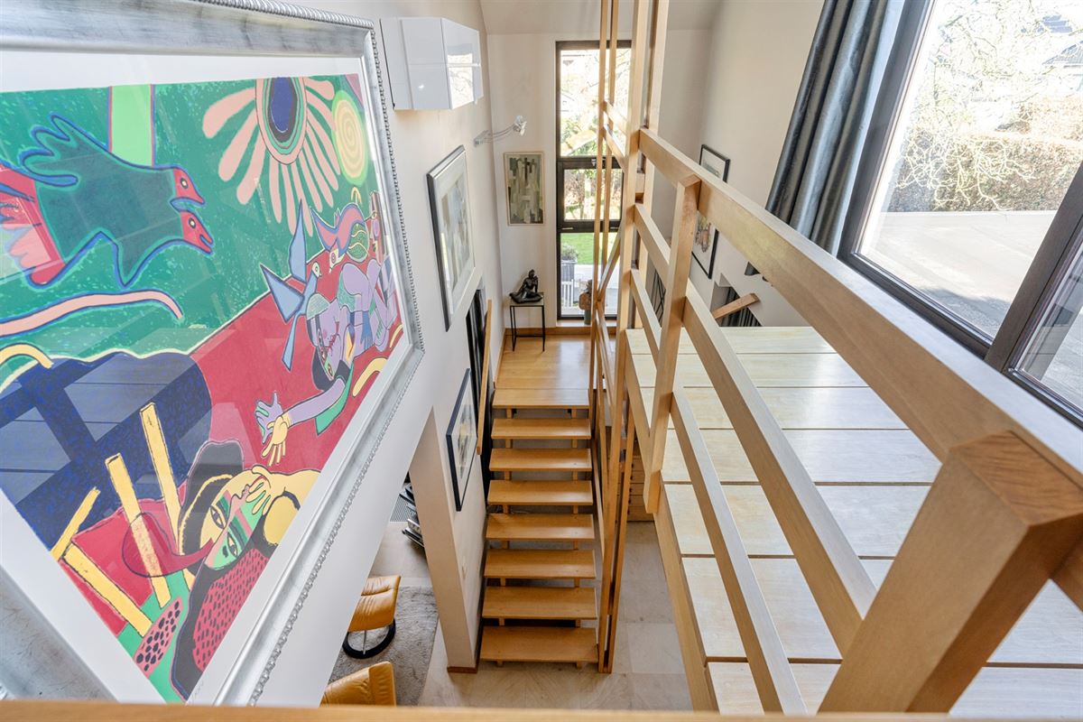 Huis met 4 slaapkamers en garage/atelier in de tuin