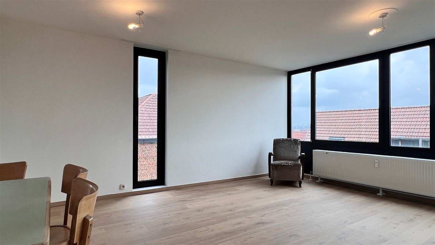 Appartement met twee slaapkamers + garagebox