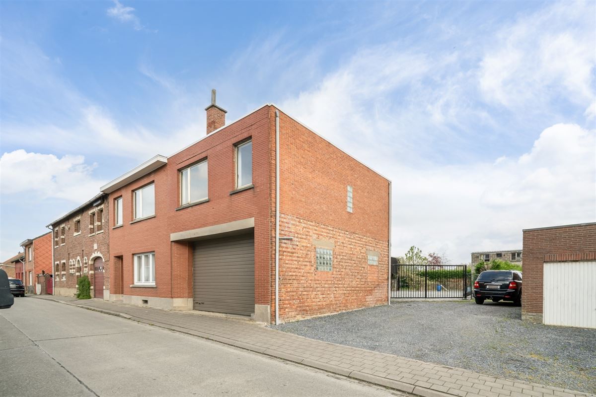Te renoveren woning met potentieel