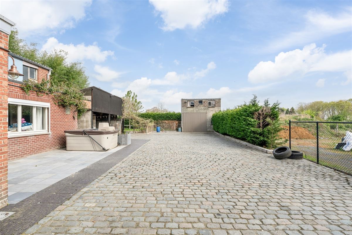Te renoveren woning met potentieel