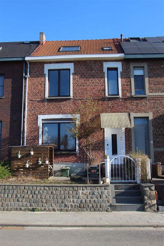 Huis met 5 slaapkamers en 2 badkamers