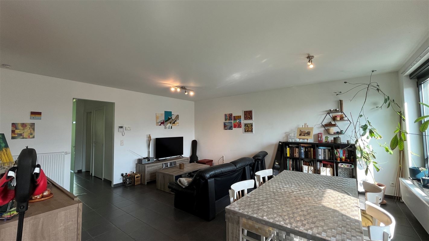 Appartement 2 slaapkamers + terras + staanplaats