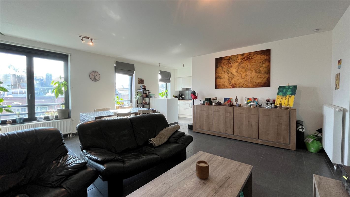 Appartement 2 slaapkamers + terras + staanplaats