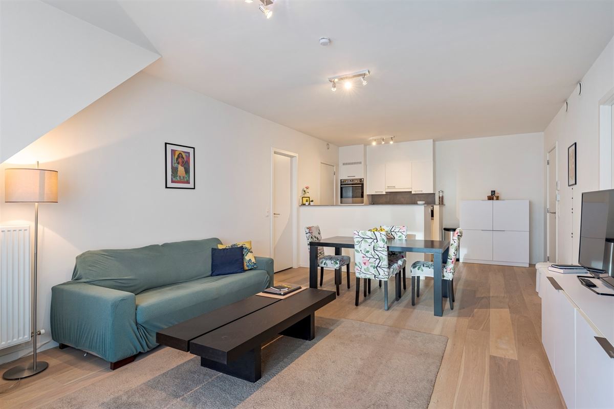 Appartement met twee slaapkamers en parkeerplaats