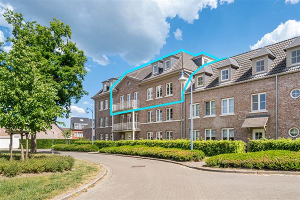 Penthouse met ruime terrassen met binnenstaanplaatsen