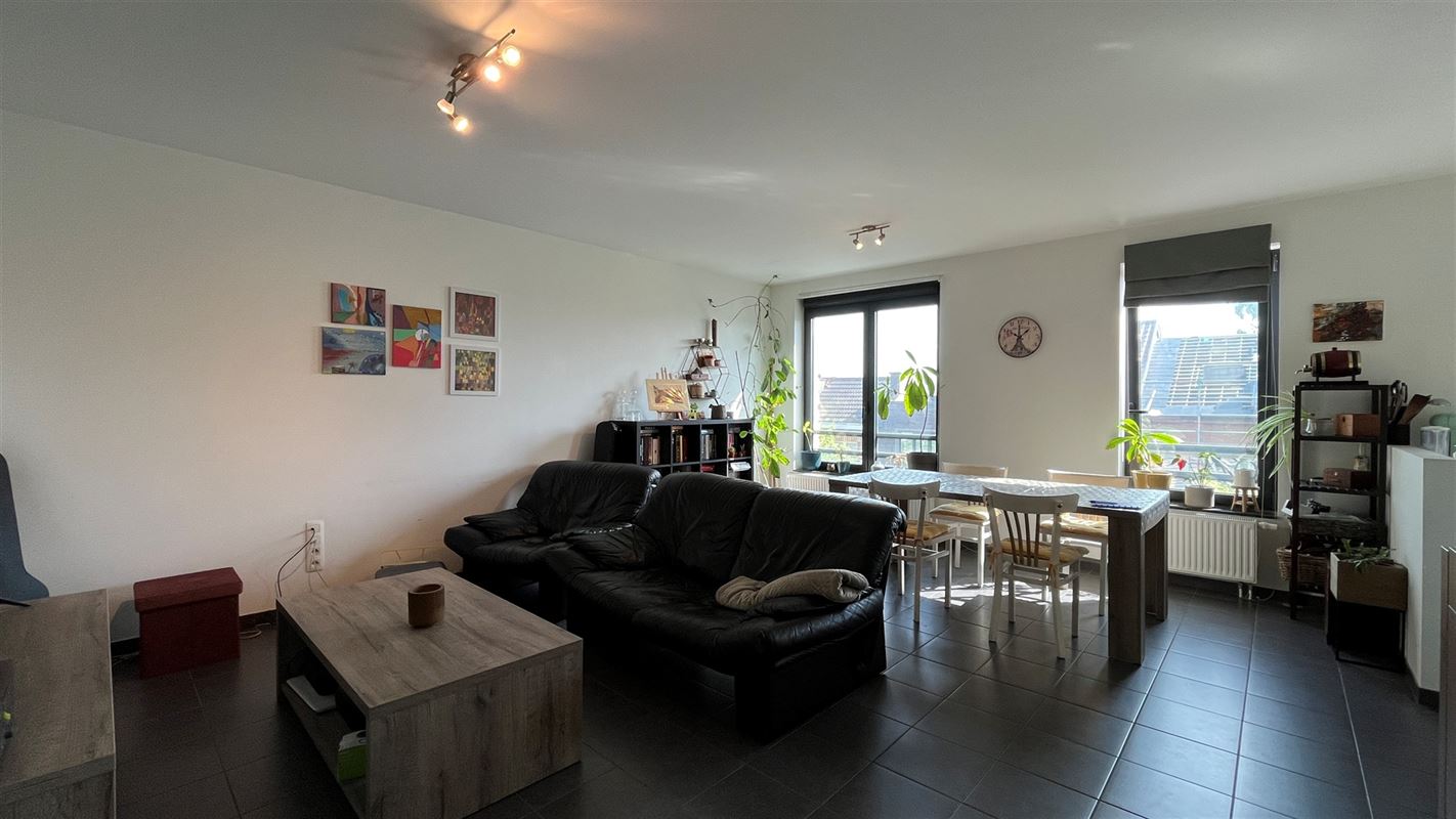 Appartement 2 slaapkamers + terras + staanplaats