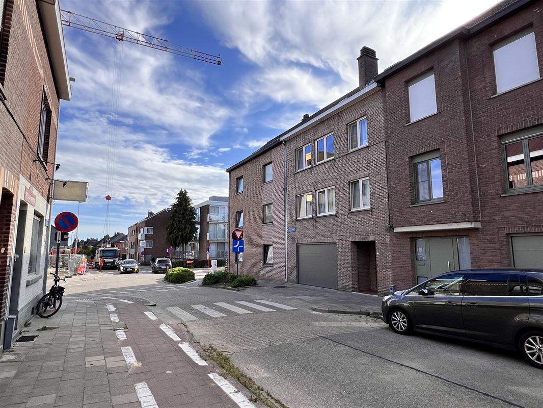 Appartement twee slaapkamers + terras