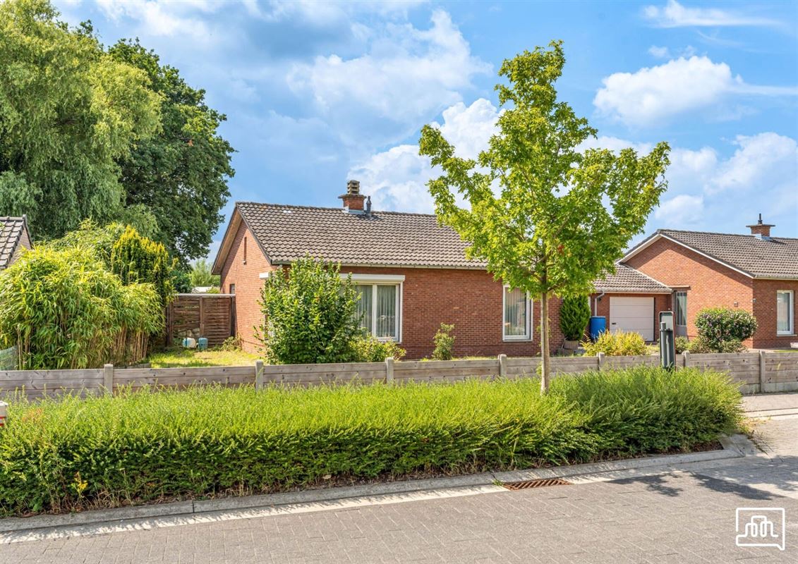 Huis halfopen bebouwing 