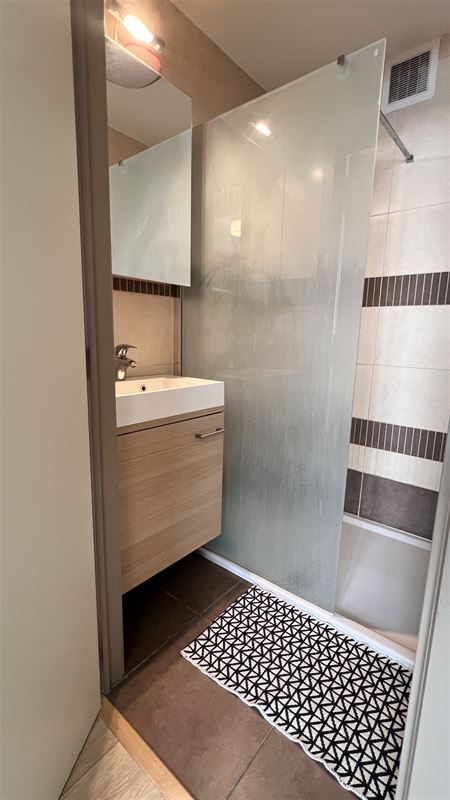 Appartement 2 slaapkamers + bureau + PK