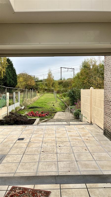 Huis met 2 grote slaapkamers en tuin