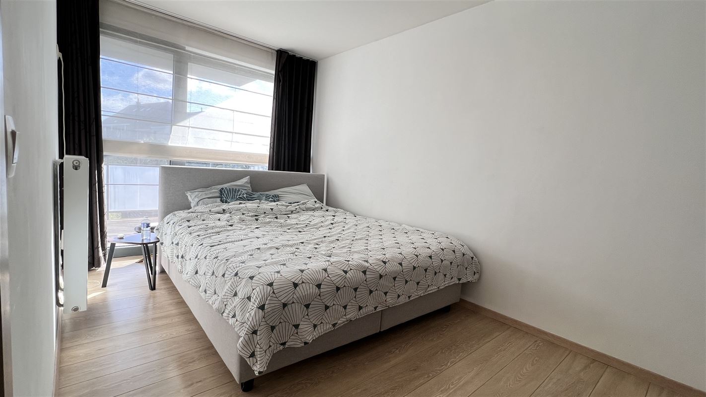 Appartement 2 slaapkamers + bureau + PK