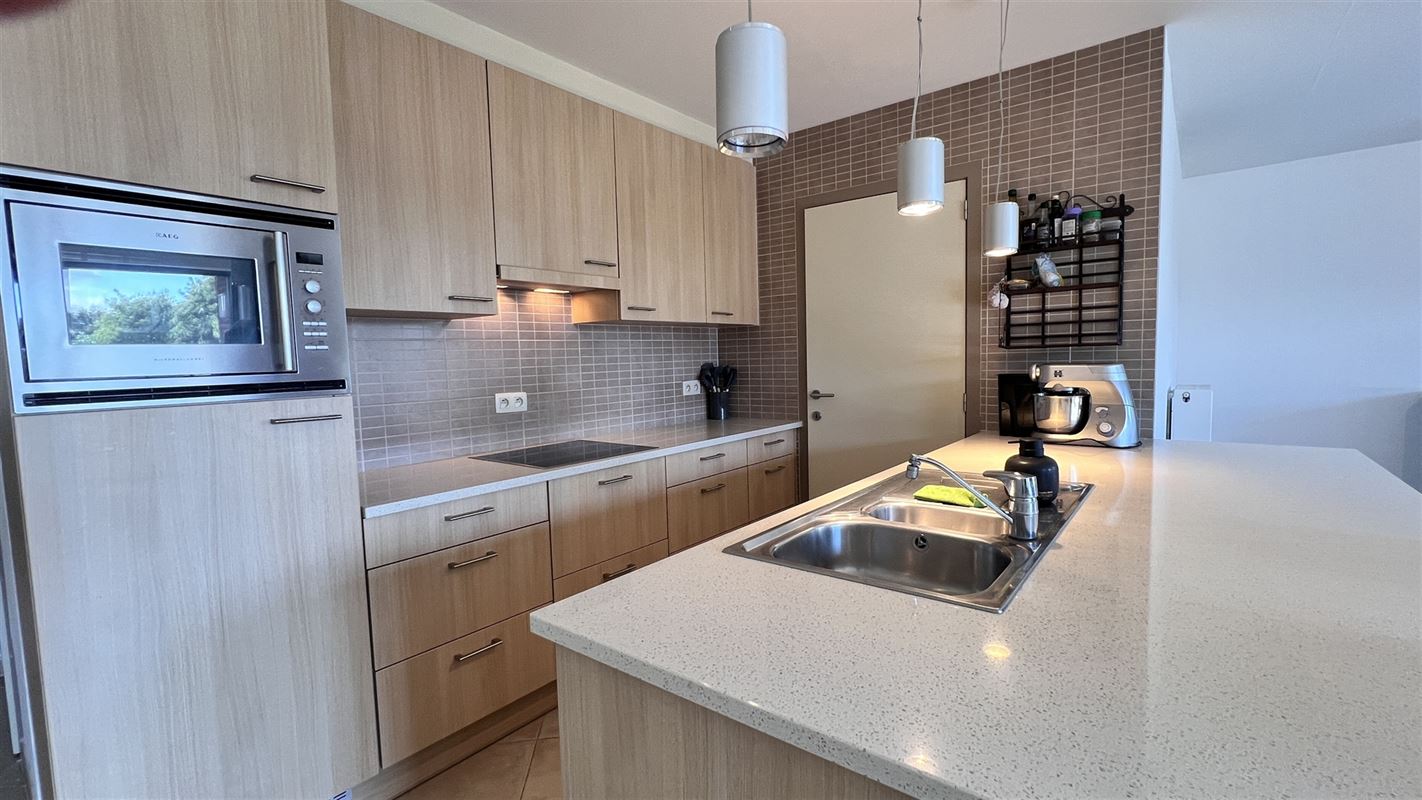 Appartement 2 slaapkamers + bureau + PK