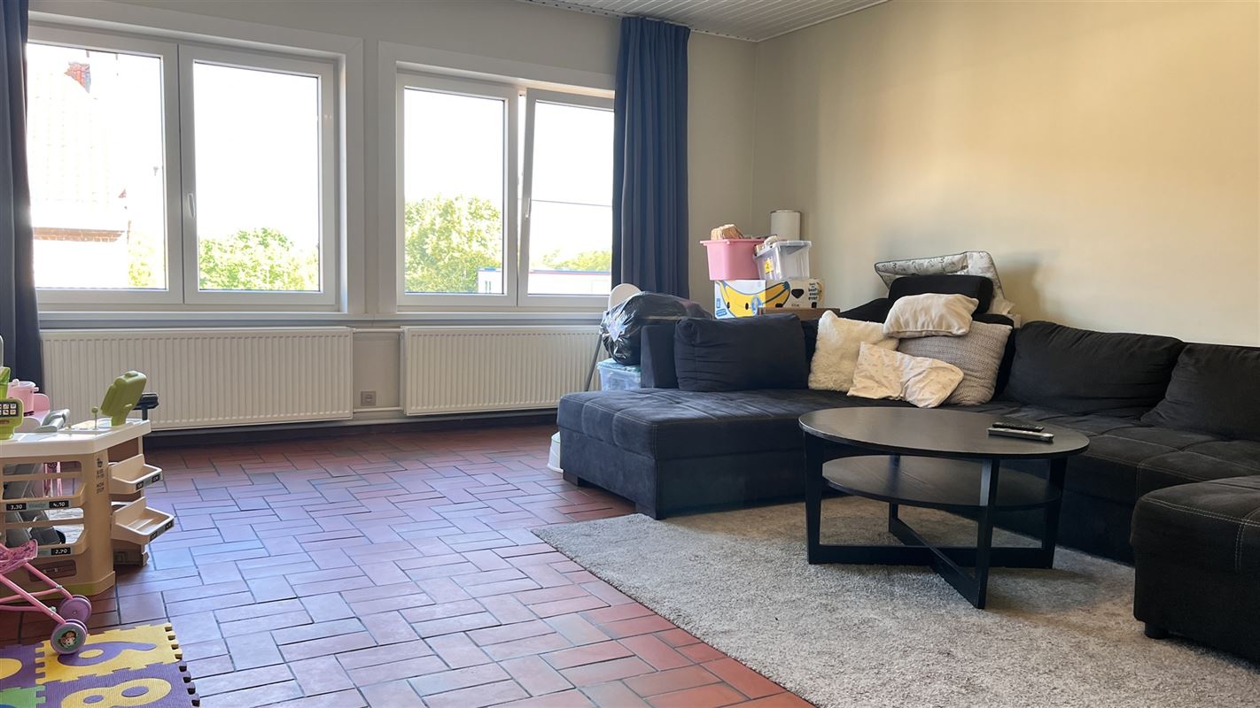 Appartement twee slaapkamers + terras