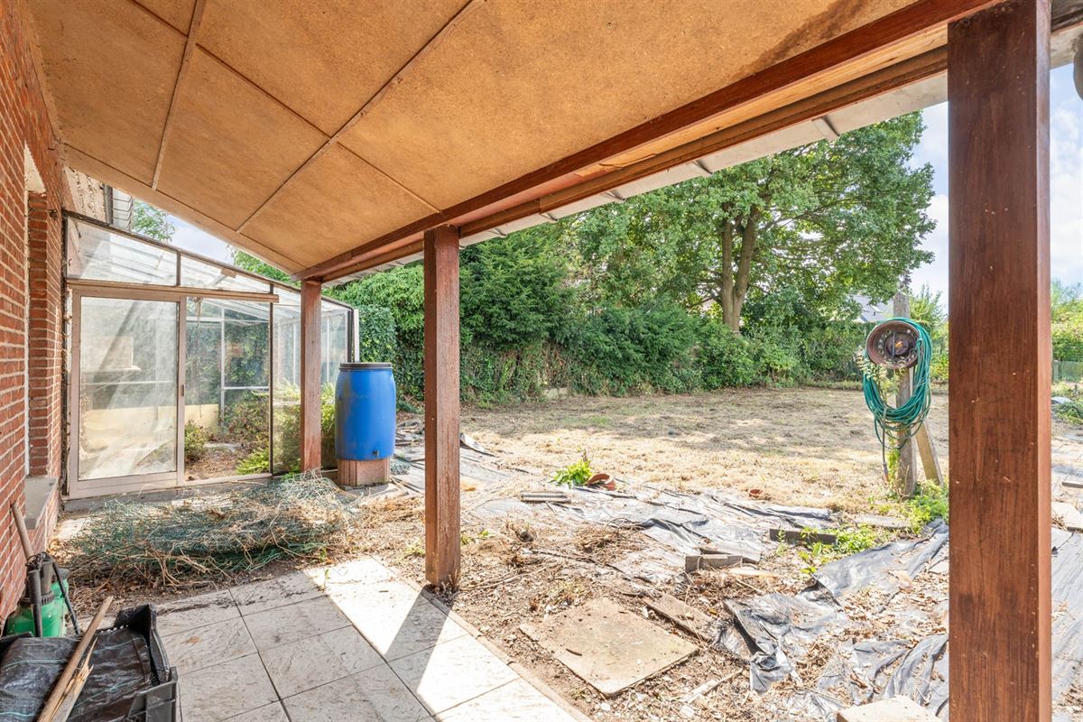 Huis halfopen bebouwing 