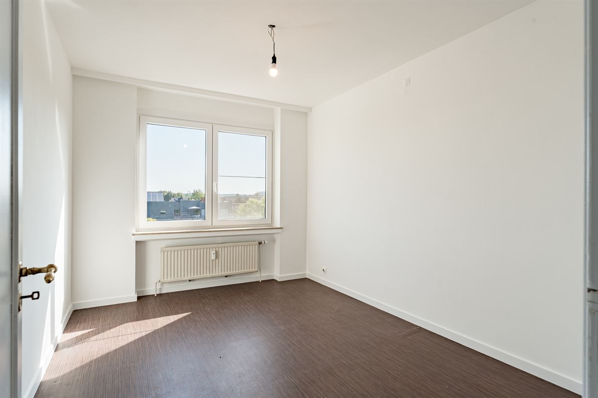 Appartement met twee slaapkamers + garage