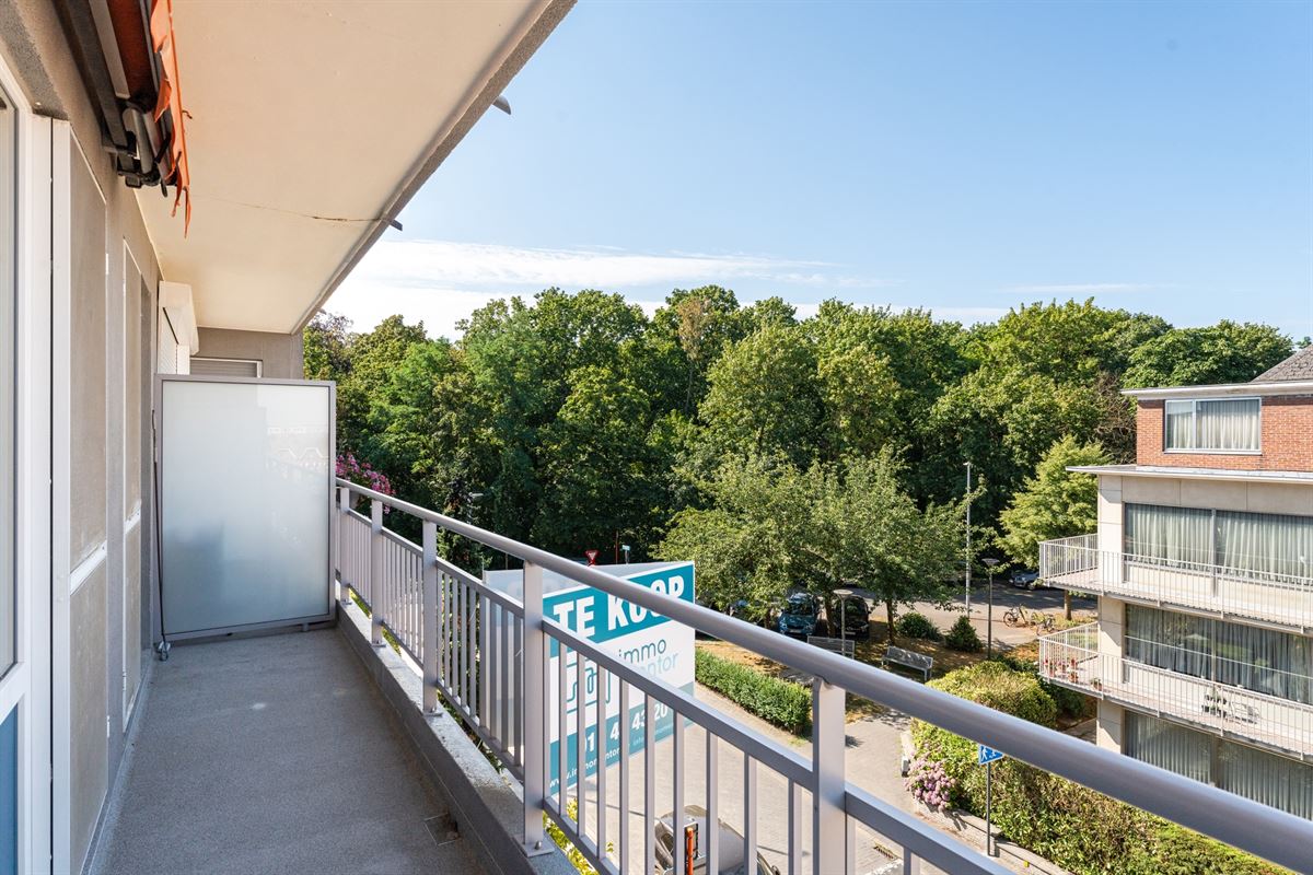 Appartement met twee slaapkamers + garage