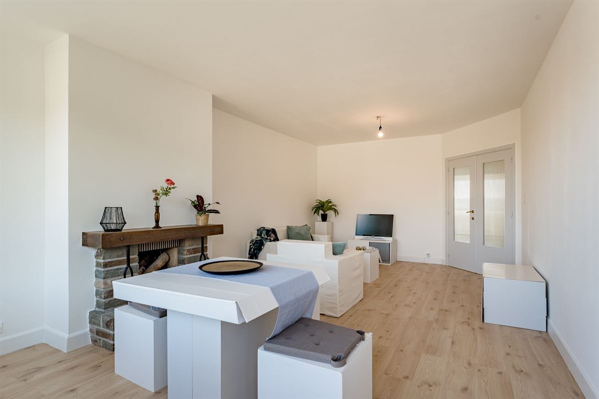 Appartement met twee slaapkamers + garage