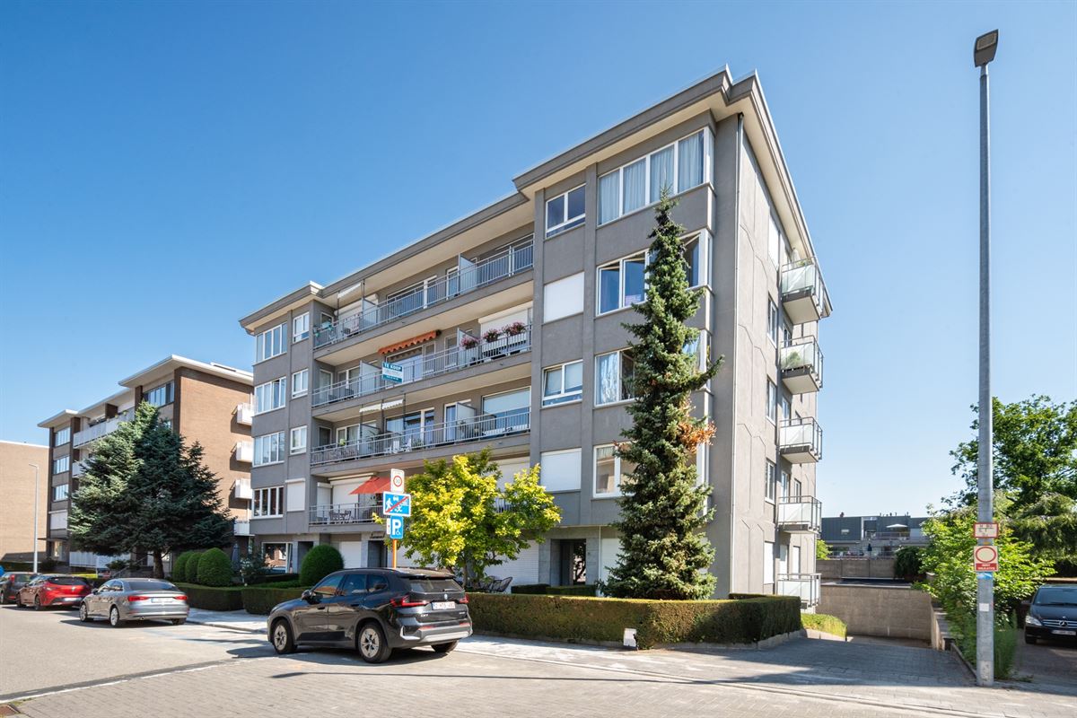 Appartement met twee slaapkamers + garage