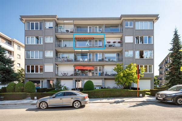 Appartement met twee slaapkamers + garage