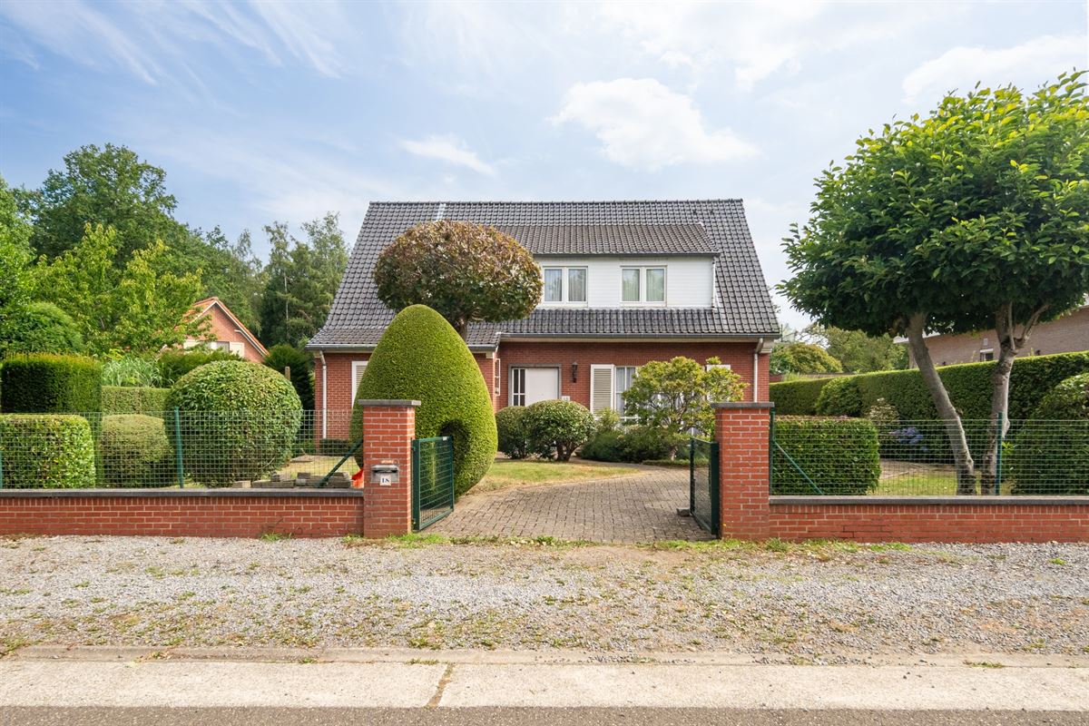 Vrijstaande woning met 4 slaapkamers op toplocatie