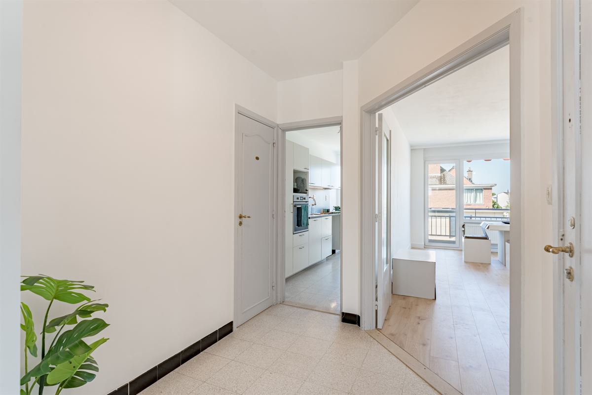Appartement met twee slaapkamers + garage