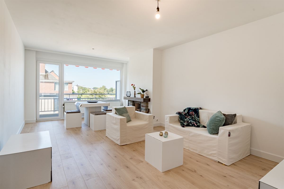 Appartement met twee slaapkamers + garage