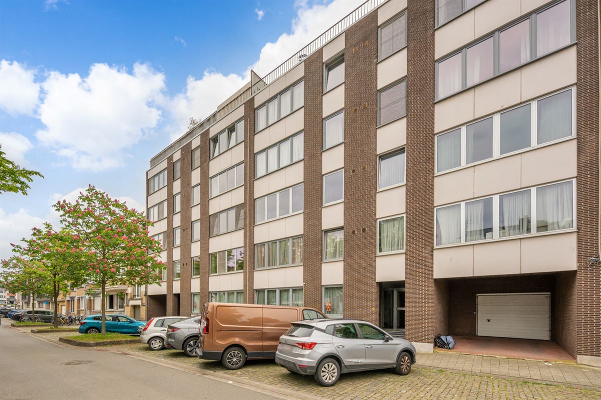 Charmant 3-slaapkamer appartement met garagebox