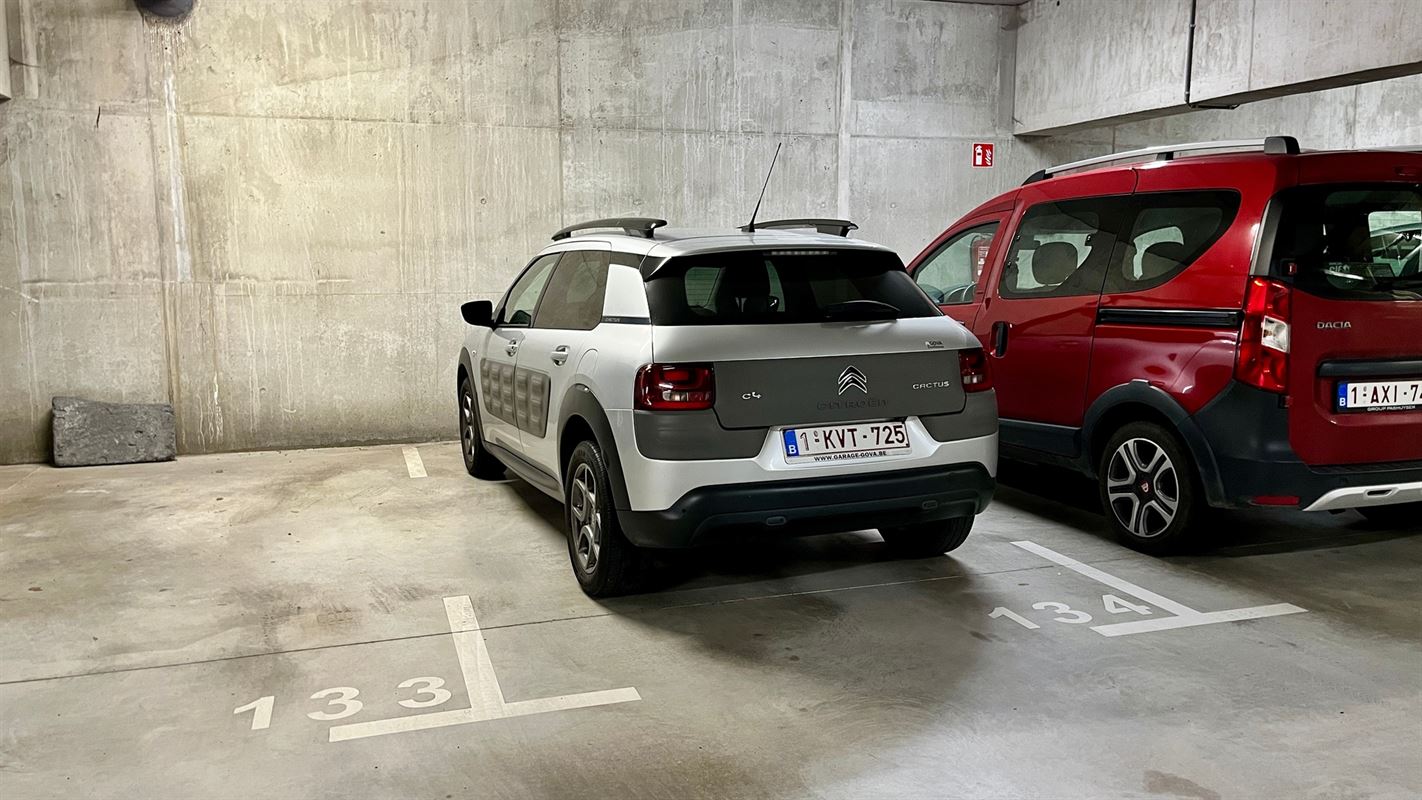 Recent 2-slaapkamerappartement met autostaanplaats