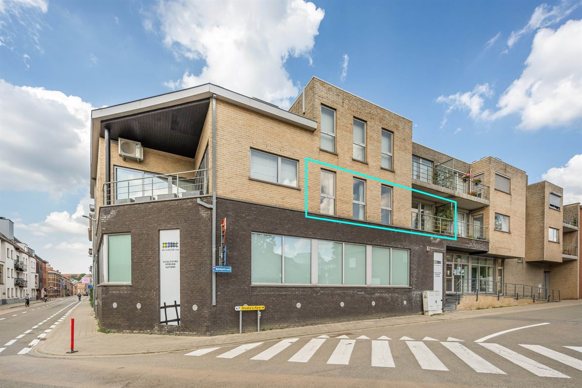 Ruim 2-slaapkamerappartement met 2 terrassen en autostaanplaats