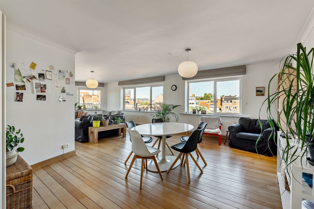 Charmant lichtrijk 2-slaapkamerappartement in hartje Leuven