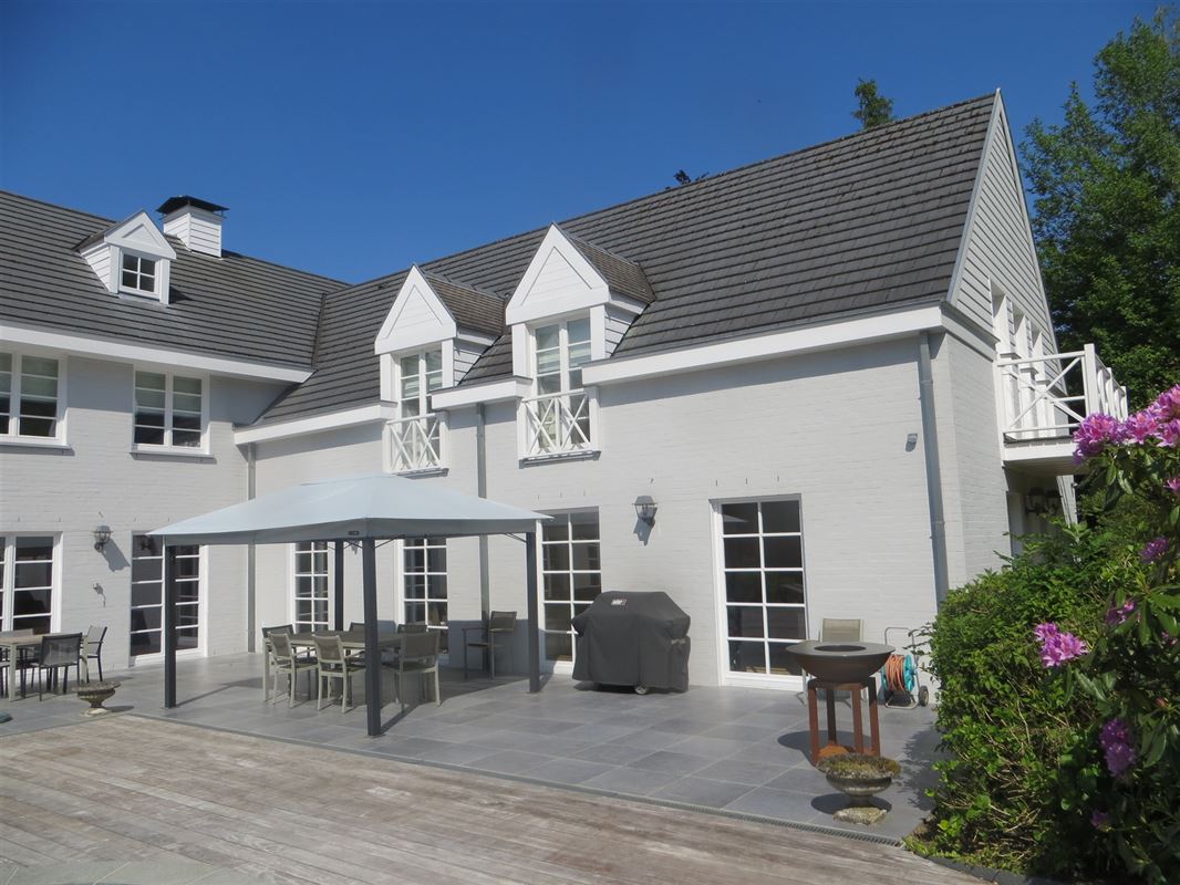 Foto 18 : Villa te 1380 LASNE-CHAPELLE-SAINT-LAMBERT (België) - Prijs € 2.475.000