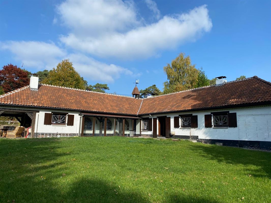 Image 1 : Villa plain-pied à 1495 VILLERS-LA-VILLE (Belgique) - Prix 695.000 €