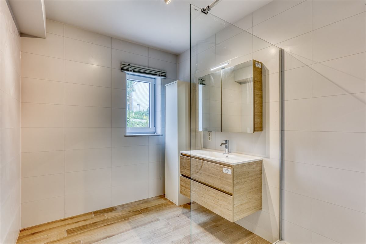 Image 10 : Appartement à 4430 ANS (Belgique) - Prix 875 €