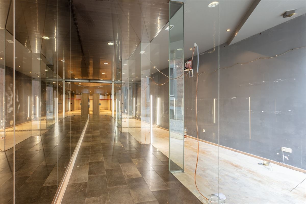 Image 4 : Commercial à 4000 LIÈGE (Belgique) - Prix 2.000 €