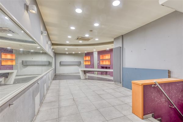 Commerce à 4000 LIÈGE (Belgique) - Prix 750 &euro;