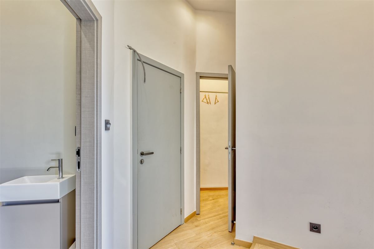 Image 23 : Appartement à 4020 LIÈGE (Belgique) - Prix 2.350 &euro;