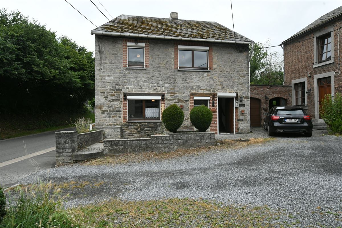 Wohnhaus mit Garage in Comblain-au-Pont.