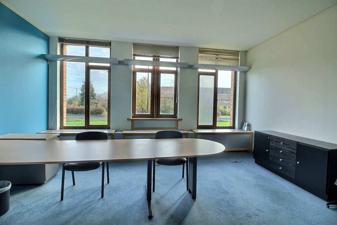 Bureaux à LOUVAIN-LA-NEUVE (0 chambre)