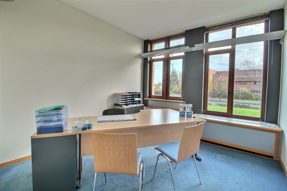 Bureaux à LOUVAIN-LA-NEUVE (0 chambre)